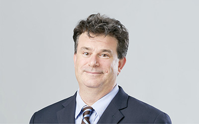 Joseph Pappa博士 美国文学、AP英语语言和写作老师 - 深圳瑞得福学校 - 给孩子优质的教育 是父母最好的投资